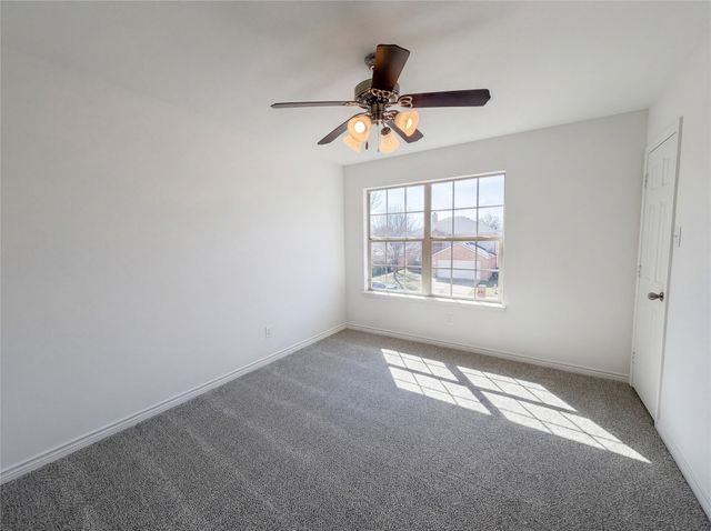 1200 Boxwood Drive, Crowley, TX 76036