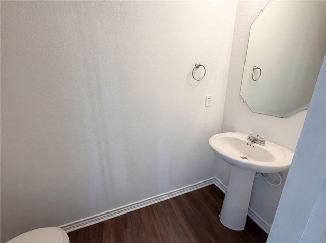 1200 Boxwood Drive, Crowley, TX 76036