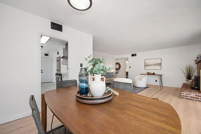 5822 Hemlock St, Sacramento, CA 95841