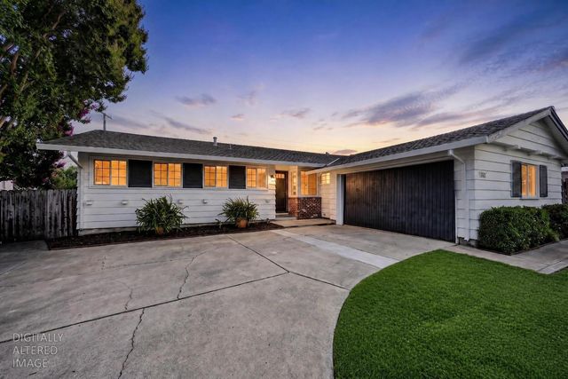 5822 Hemlock St, Sacramento, CA 95841