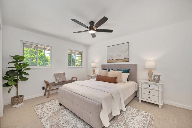 5822 Hemlock St, Sacramento, CA 95841