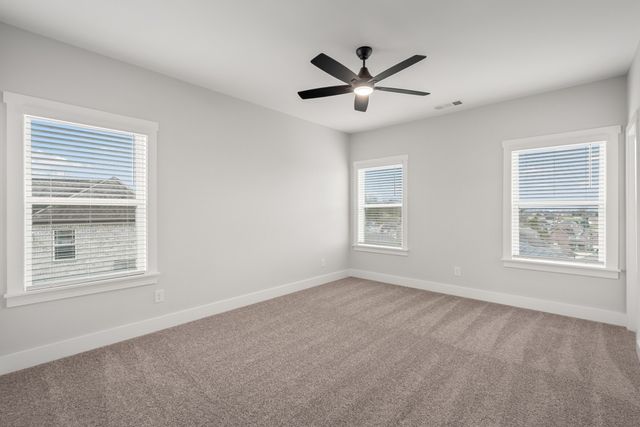 807 Hillock Trace, Lebanon, TN 37087