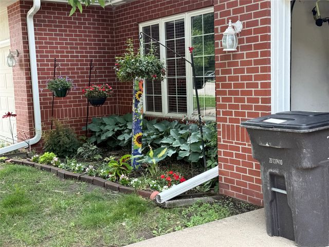 1500 Crown Colony Court 420, Des Moines, IA 50315