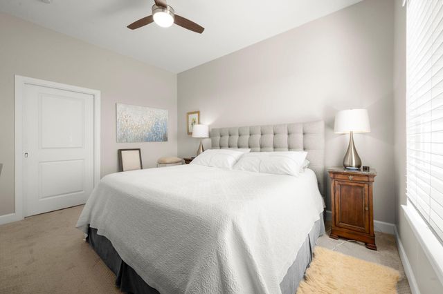 1900 Genesee Street 302, Houston, TX 77006