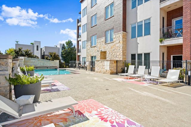 1900 Genesee Street 302, Houston, TX 77006