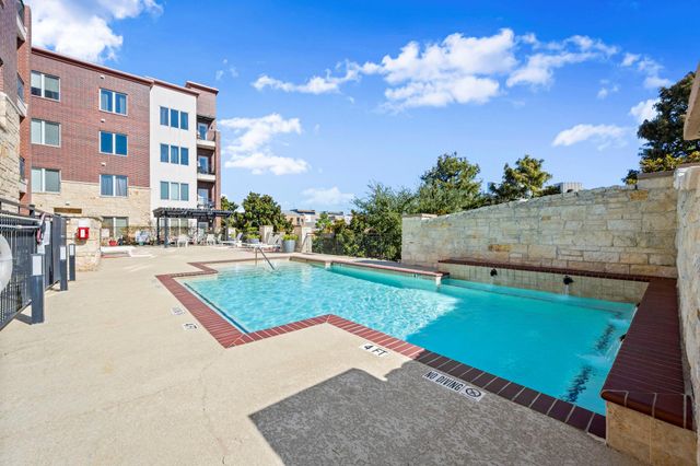 1900 Genesee Street 302, Houston, TX 77006
