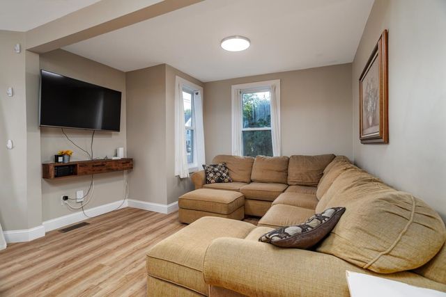 54 Elm Street, Concord, NH 03303