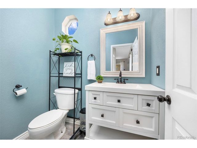 3760 Barnard Ln, Johnstown, CO 80534