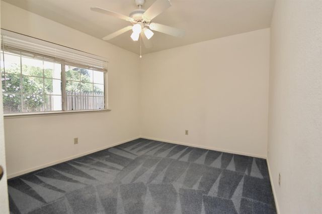 2413 Tamarack Ct, Rocklin, CA 95677