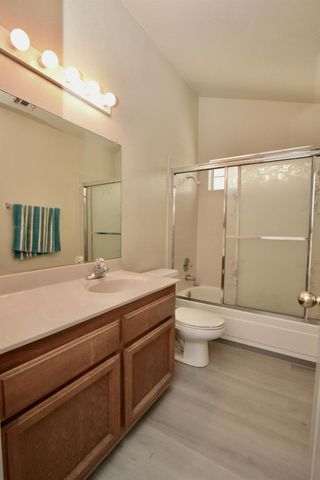 2413 Tamarack Ct, Rocklin, CA 95677