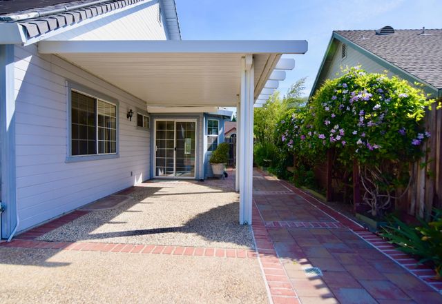 2413 Tamarack Ct, Rocklin, CA 95677