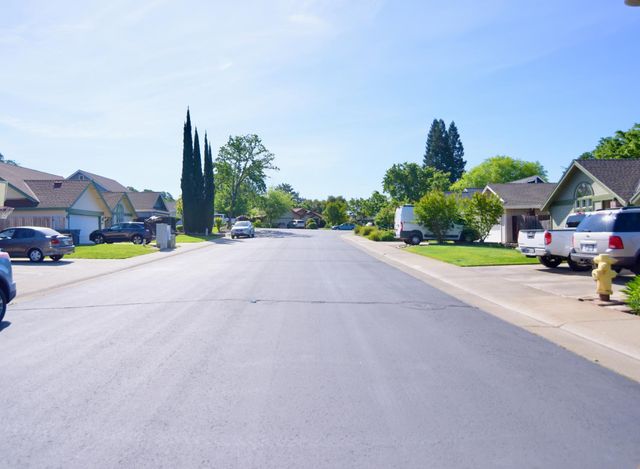 2413 Tamarack Ct, Rocklin, CA 95677