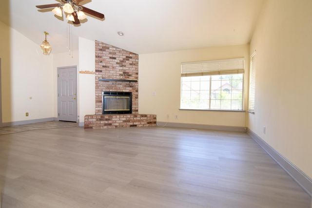 2413 Tamarack Ct, Rocklin, CA 95677