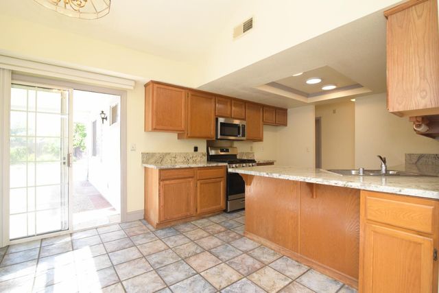 2413 Tamarack Ct, Rocklin, CA 95677