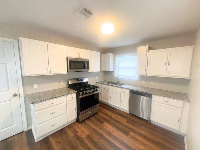 8238 Homewood Lane, Houston, TX 77028