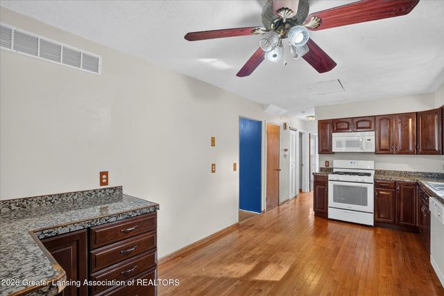 1977 Hamilton Street, Holt, MI 48842