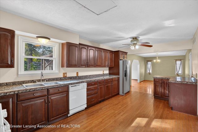 1977 Hamilton Street, Holt, MI 48842