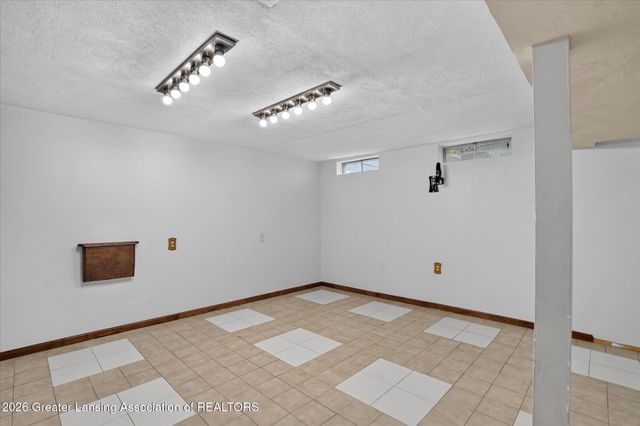 1977 Hamilton Street, Holt, MI 48842