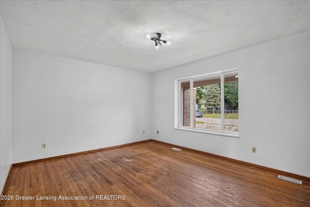 1977 Hamilton Street, Holt, MI 48842