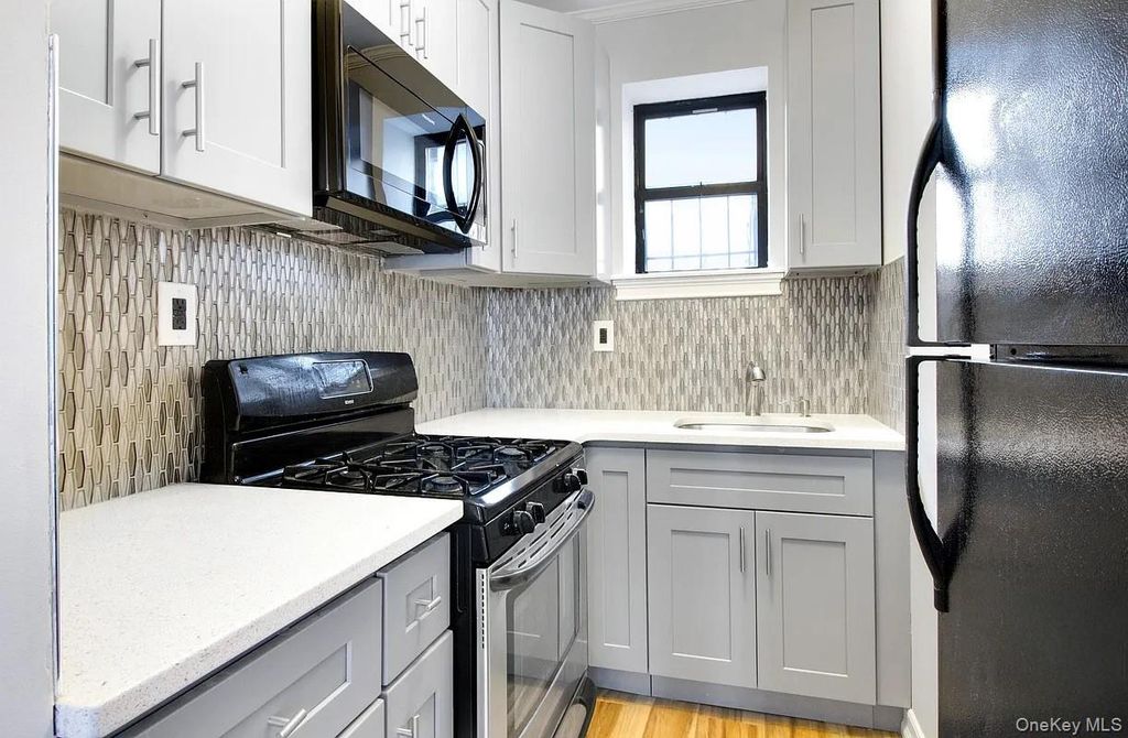 9 Argyle Road 1A, Brooklyn, NY 11218 — photo 2