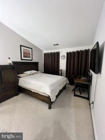 8356 MILLOM CT, Lorton, VA 22079