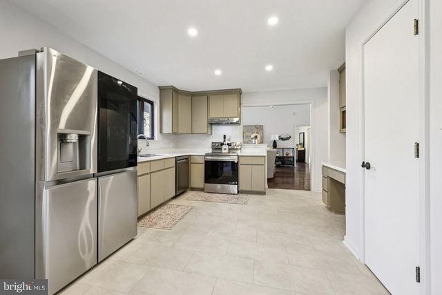 12504 HAWKINS LN, Spotsylvania, VA 22551