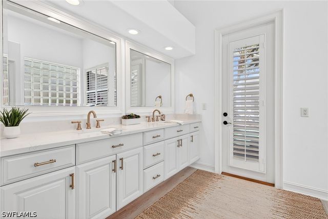 3296 LOOKOUT LN, Naples, FL 34112