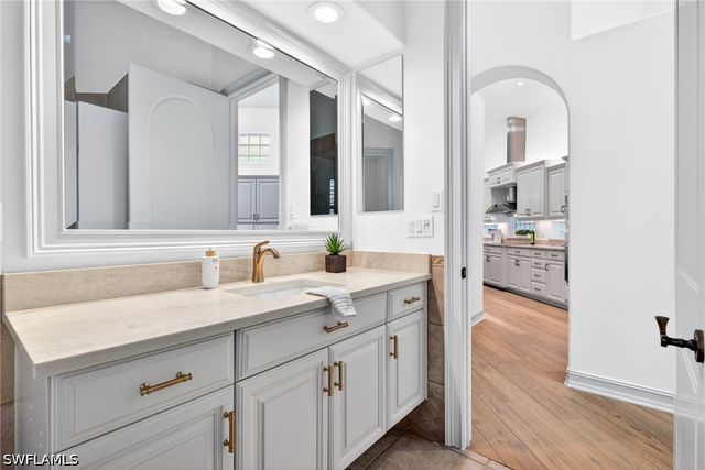 3296 LOOKOUT LN, Naples, FL 34112