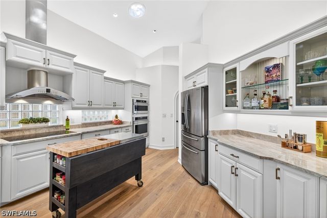 3296 LOOKOUT LN, Naples, FL 34112