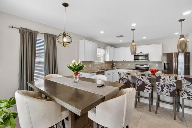 901 GOLDEN SHINER AVENUE, Ruskin, FL 33570