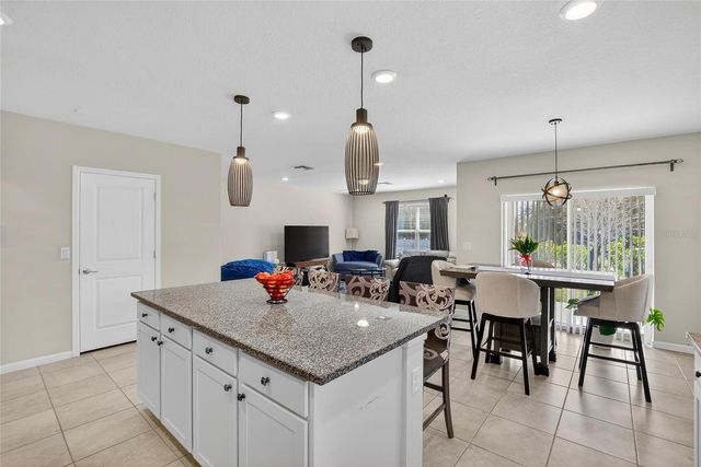 901 GOLDEN SHINER AVENUE, Ruskin, FL 33570