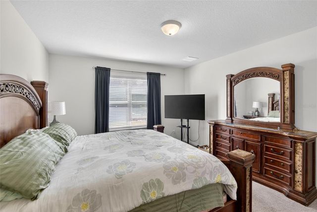 901 GOLDEN SHINER AVENUE, Ruskin, FL 33570