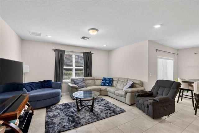 901 GOLDEN SHINER AVENUE, Ruskin, FL 33570