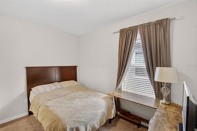 901 GOLDEN SHINER AVENUE, Ruskin, FL 33570