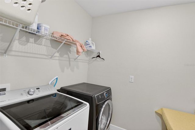 901 GOLDEN SHINER AVENUE, Ruskin, FL 33570