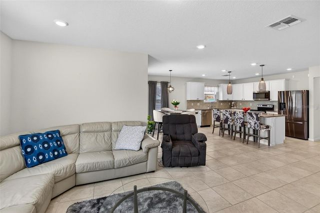 901 GOLDEN SHINER AVENUE, Ruskin, FL 33570