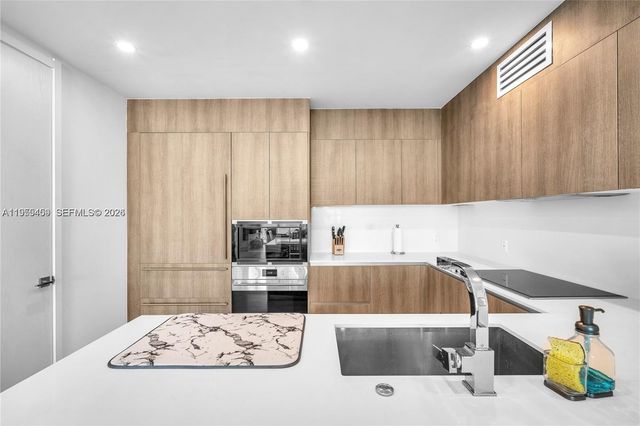 17550 Collins Ave 704, Sunny Isles Beach, FL 33160