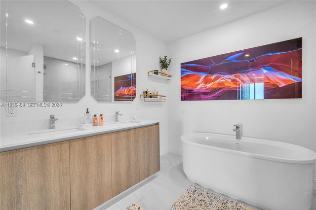 17550 Collins Ave 704, Sunny Isles Beach, FL 33160