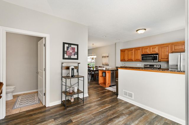 6330 Beechtree Drive 10107, West Des Moines, IA 50266