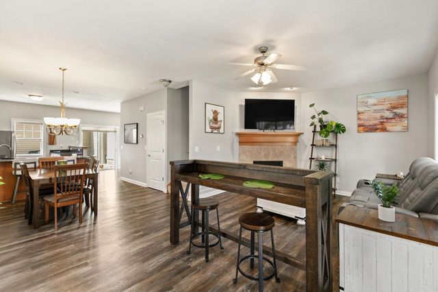 6330 Beechtree Drive 10107, West Des Moines, IA 50266