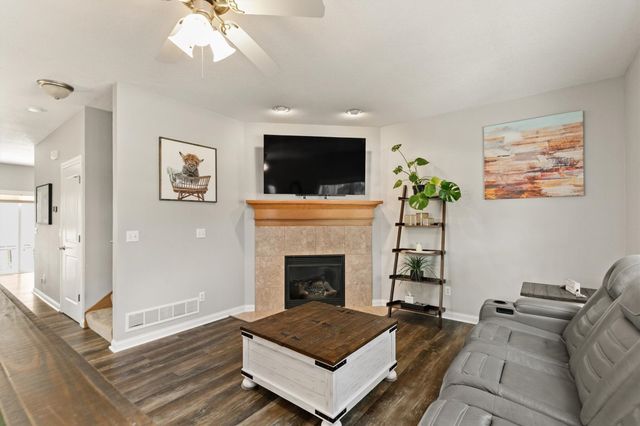 6330 Beechtree Drive 10107, West Des Moines, IA 50266