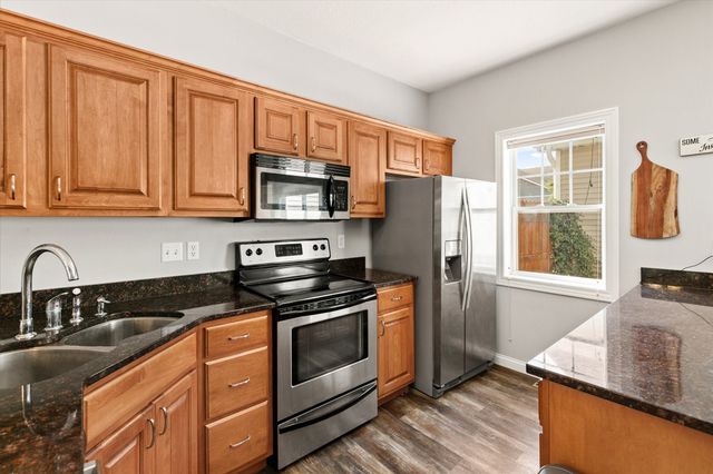 6330 Beechtree Drive 10107, West Des Moines, IA 50266