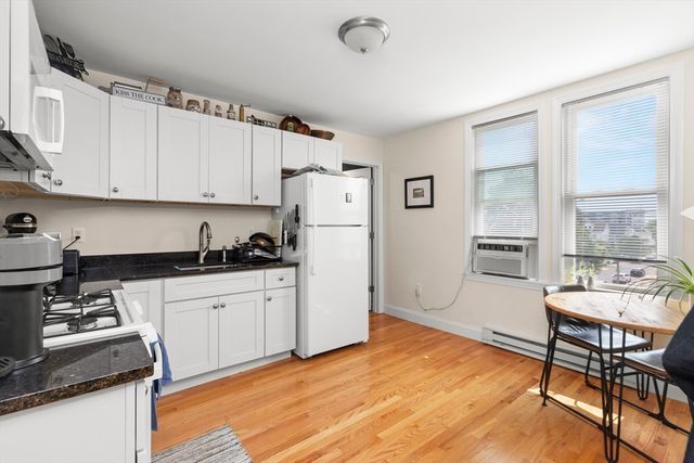 220 Middlesex Ave 5, Medford, MA 02155