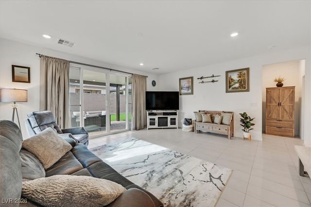 6621 Palm Branch Street, North Las Vegas, NV 89086