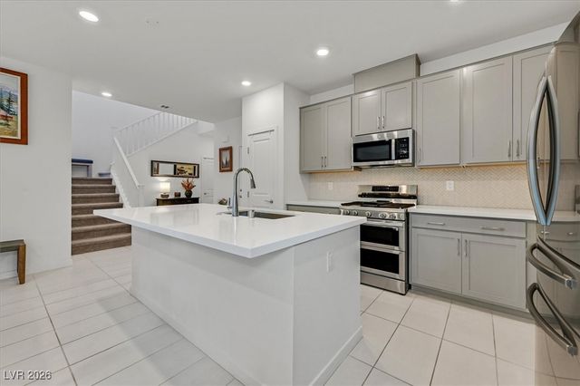 6621 Palm Branch Street, North Las Vegas, NV 89086