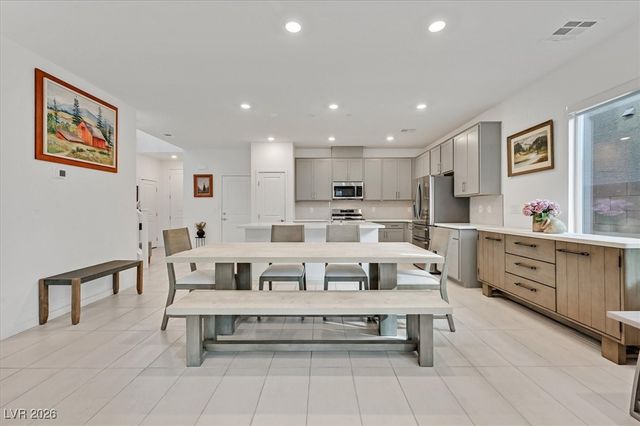 6621 Palm Branch Street, North Las Vegas, NV 89086