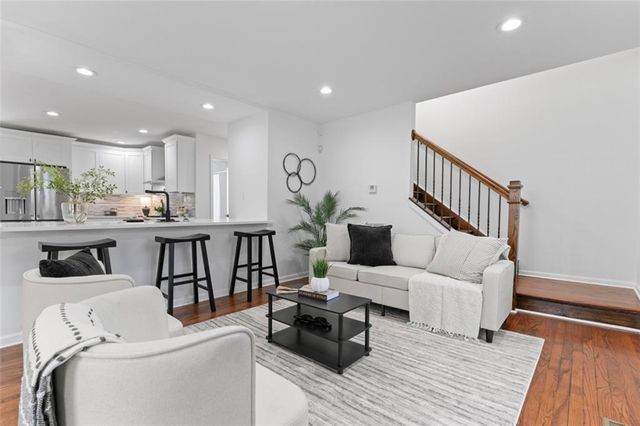 382 Deckner SW Avenue, Atlanta, GA 30310