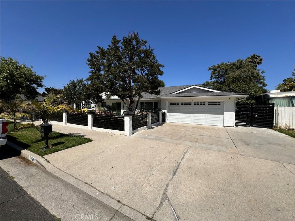 7226 Newcastle Ave, Reseda, CA 91335 — exterior