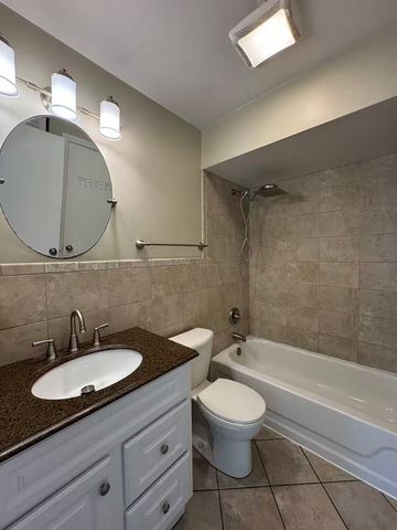 1326 Inverrary Lane 1326, Deerfield, IL 60015