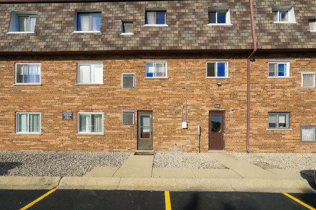 9386 Bay Colony Drive 1S, Des Plaines, IL 60016